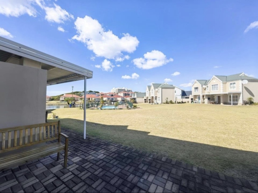 2 Bedroom Property for Sale in Marina Martinique Eastern Cape